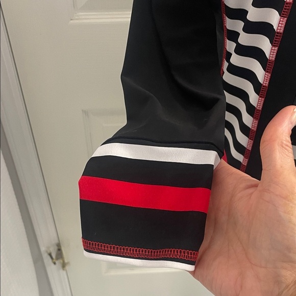 Striped Black and Red Twin Set Cami & Jacket Top 2 Way Zipper Long sleeve Size S - Picture 3 of 16